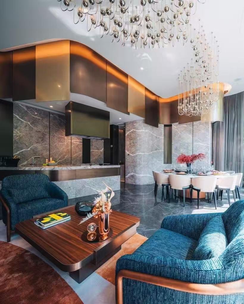 The Henley 商業配套