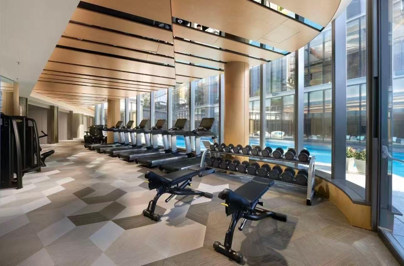 The Henley 高端配套